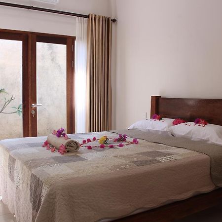 Kampoeng Senggigi Hotel Mangsit Eksteriør billede